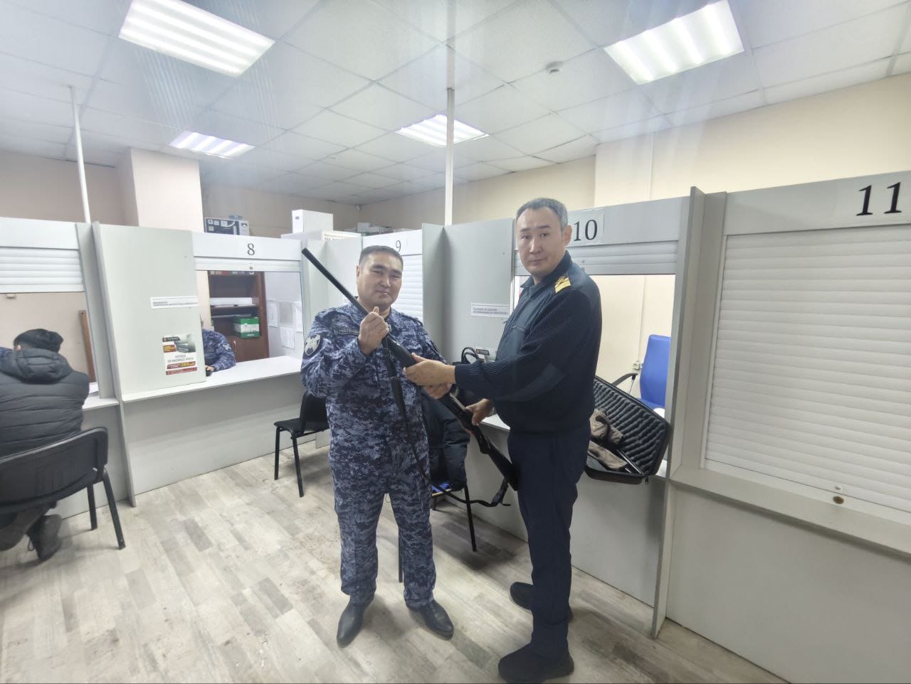 В День народного единства, в г. Якутске стартовала акция «Сдай своё ружьё на СВО», которая проводится совместно с Восточным военным округом и Отделом лицензионно-разрешительной работы Управления Росгвардии. 