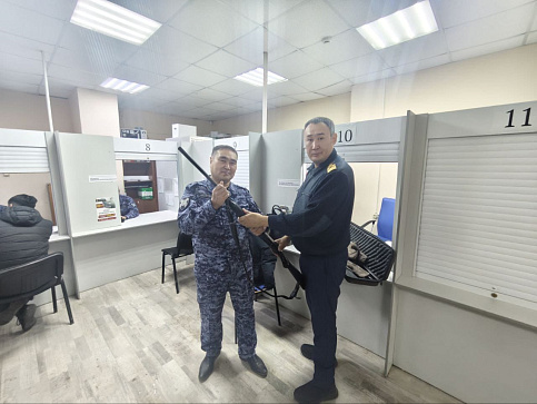 В День народного единства, в г. Якутске стартовала акция «Сдай своё ружьё на СВО», которая проводится совместно с Восточным военным округом и Отделом лицензионно-разрешительной работы Управления Росгвардии. 